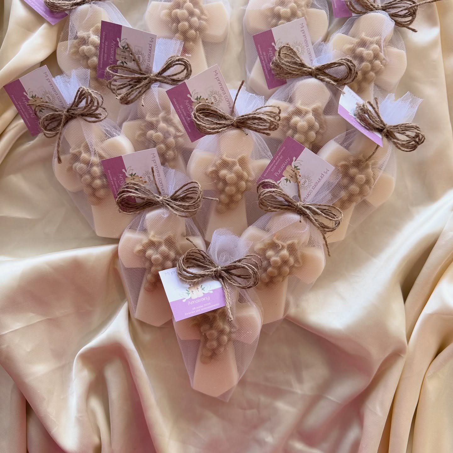 Cruz con uvas - Image 7