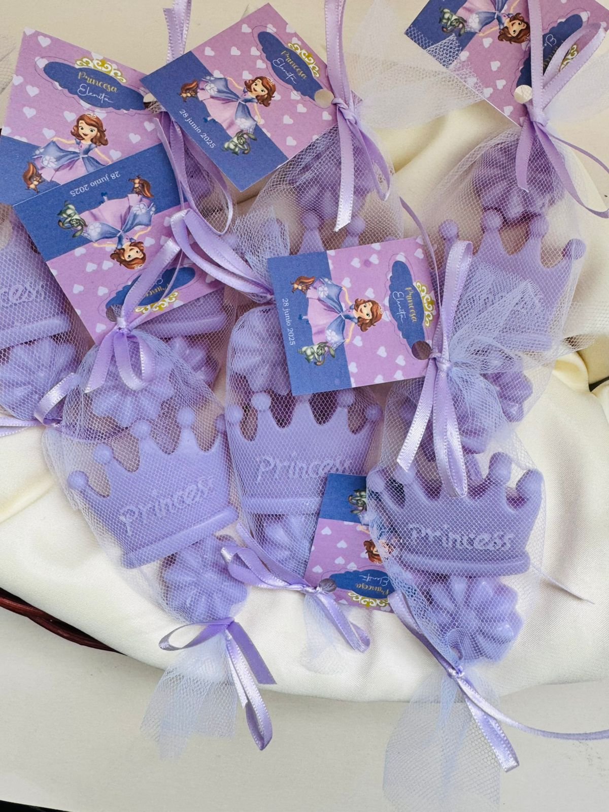 Jabón corona+ 2 flores - Image 3